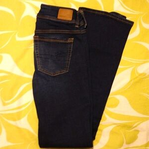 American Eagle Size 2 Boot Cut Jeans. Low Waist